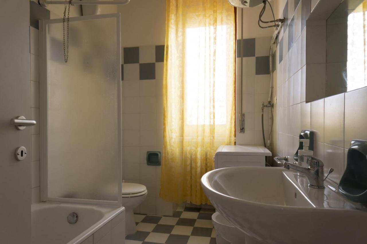 Dimora Del Corso Apartment เวียสเต ภายนอก รูปภาพ