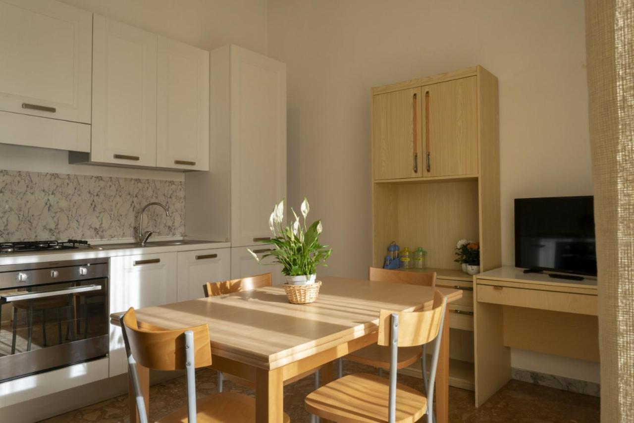 Dimora Del Corso Apartment เวียสเต ภายนอก รูปภาพ